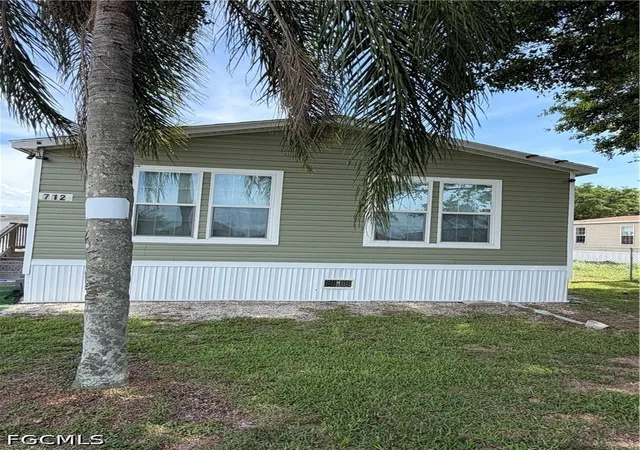 1st image of 712 Maryland Ave, Clewiston, FL 33440 | MLS# 2026025501
