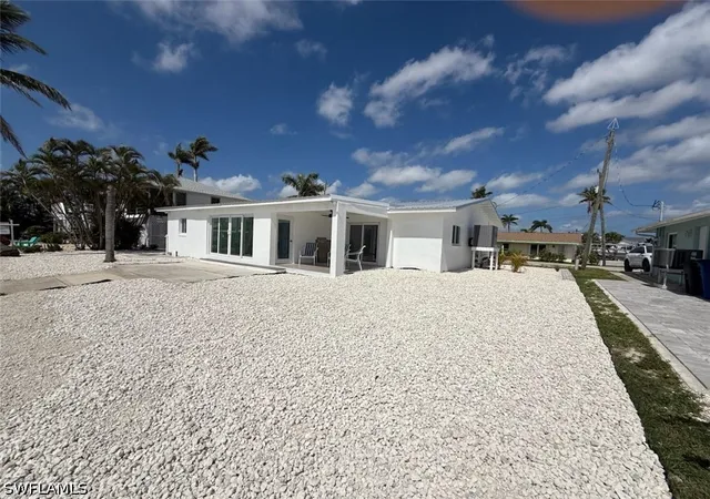 4th image of 2823 Janet St, Matlacha, FL 33993 | MLS# 226022449