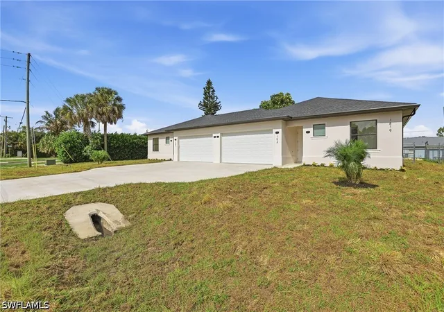 2nd image of 1819 Sunshine Blvd, Naples, FL 34116 | MLS# 226021616