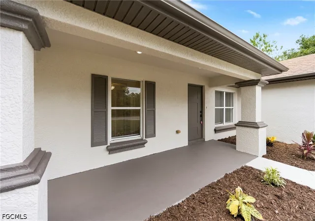 Homes for sale in Alva, FL | 2406 E 23rd St, Alva, FL 33920 | MLS# 2026025616
