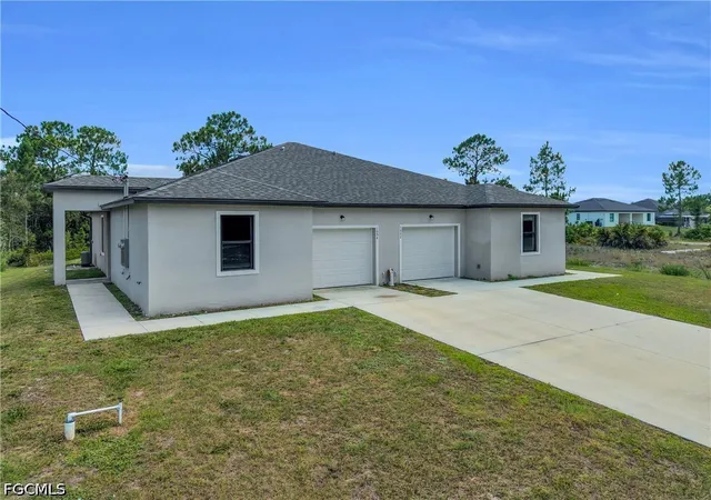 Listing Photo 4 - Condo for sale in building located at 1054 Ainsworth St E, Lehigh Acres, FL 33974