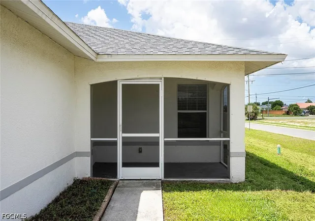 Listing Photo 5 - Condo for sale in building located at 1302-1304 NE 16th Ter, Cape Coral, FL 33909