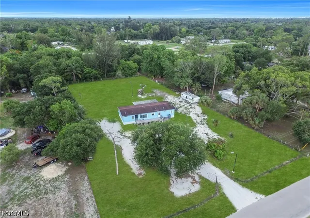 Homes for sale in North Fort Myers, FL | 7993 Ebson Dr, North Fort Myers, FL 33917 | MLS# 2026025779