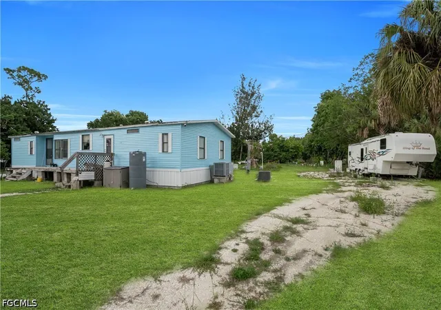 Homes for sale in North Fort Myers, FL | 7993 Ebson Dr, North Fort Myers, FL 33917 | MLS# 2026025779