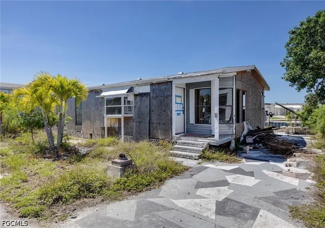 1st image of 2920 Harpoon Ln, Saint James City, FL 33956 | MLS# 2026025792