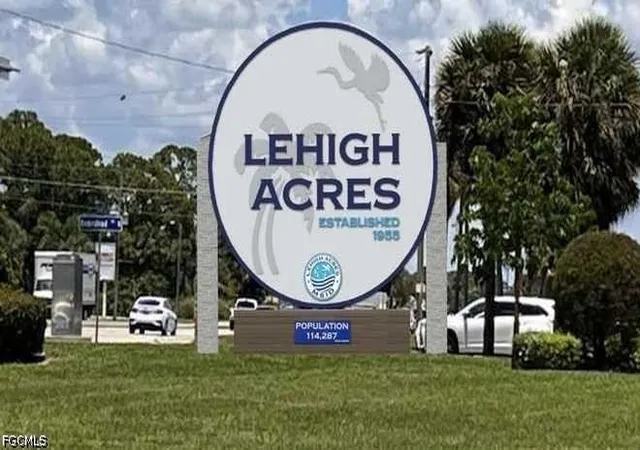 4th image of 825 Bell Blvd S, Lehigh Acres, FL 33974 | MLS# 2026025817