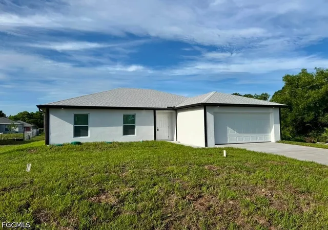 Photo 2 of Single family home for sale at 3707 32nd Street Sw, Lehigh Acres, FL 33976 | MLS# 2026025934 | Listing updated on 2026-09-01