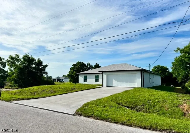 Photo 3 of Single family home for sale at 3707 32nd Street SW, Lehigh Acres, FL 33976 | MLS# 2026025934 | Listing updated on 2026-09-01