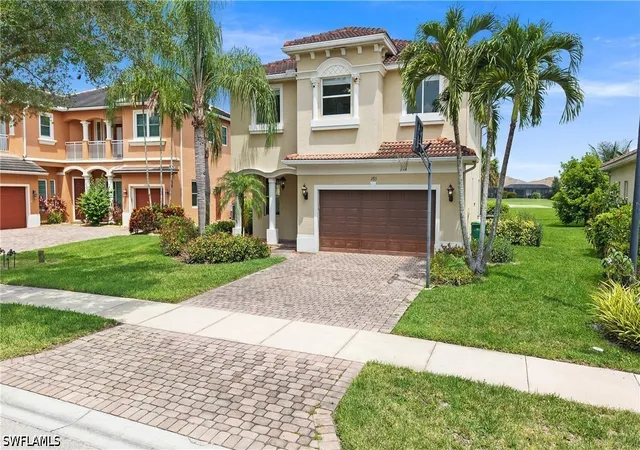 Photo 3 of Single family home for sale at 1703 Sarazen Pl, Naples, FL 34120 | MLS# 226022625 | Listing updated on 2026-08-04
