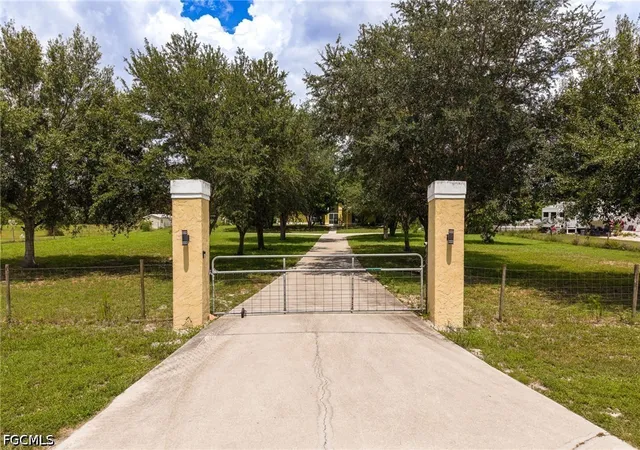 2nd image of 4925 Skates Cir, Fort Myers, FL 33905 | MLS# 2026026013