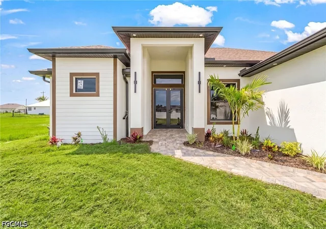 Photo 3 of Single family home for sale at 7 SW 19th Place, Cape Coral, FL 33991 | MLS# 2026026137 | Listing updated on 2026-06-12