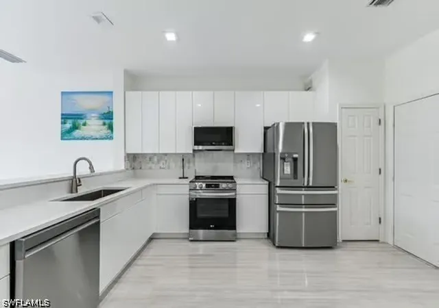 Photo 3 of Townhouse for sale at 827 Hampton Cir #146, Naples, FL 34105 | MLS# 226022969 | Listing updated on 2026-06-13