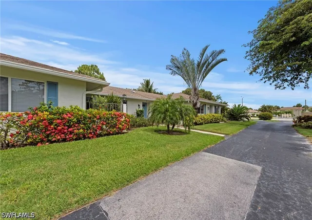 Photo 3 of Condo for sale at 50 Glades Blvd #2, Naples, FL 34112 | MLS# 226022783 | Listing updated on 2026-08-04