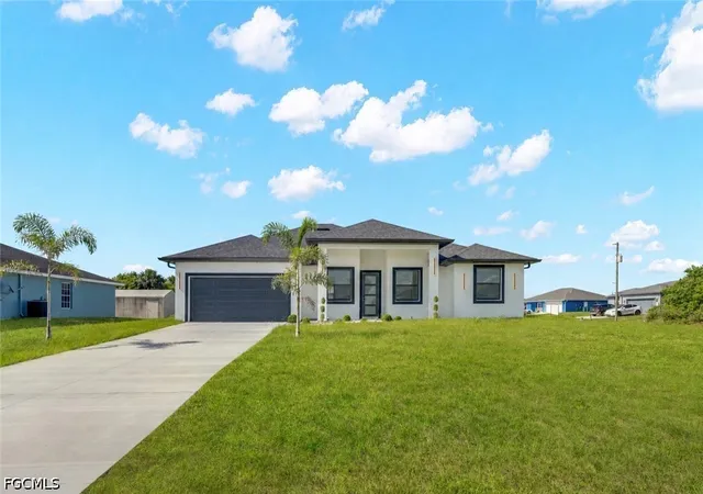 1st image of 8030 Sherwood Cir, Labelle, FL 33935 | MLS# 2026026181
