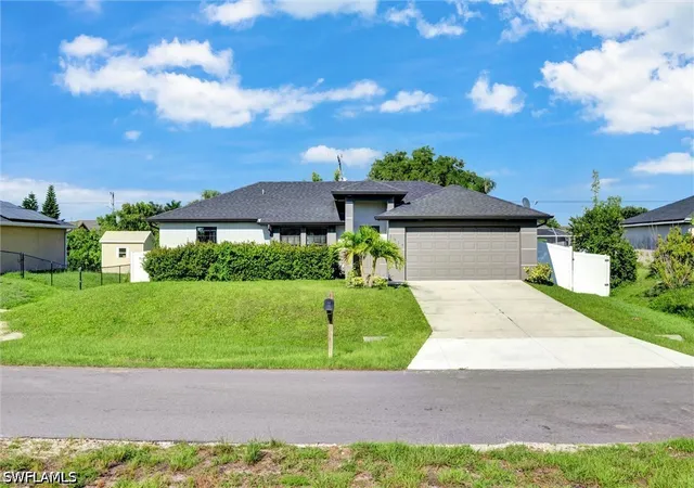 4th image of 1317 Ne 4Th Pl, Cape Coral, FL 33909 | MLS# 226022207