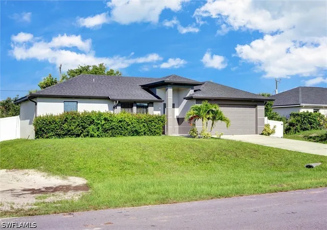 5th image of 1317 Ne 4Th Pl, Cape Coral, FL 33909 | MLS# 226022207