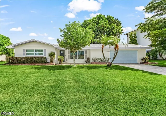 Photo 2 of Sale Pending at 2068 Clb House Rd, North Fort Myers, FL 33917 | MLS# 2026026273 | Listing updated on 2026-07-28
