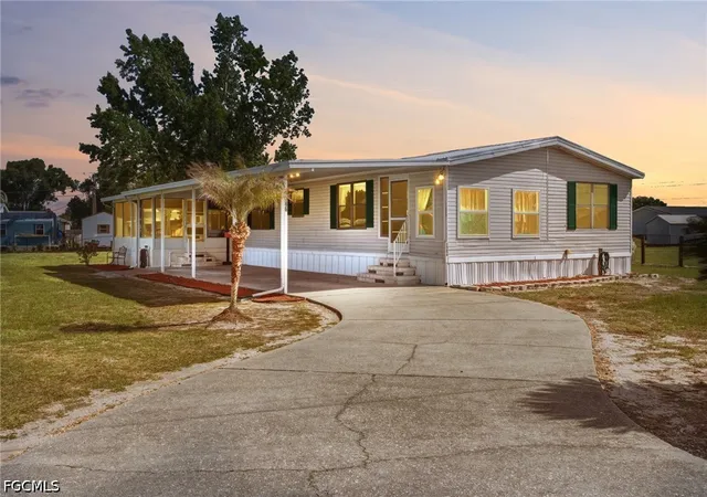 1st image of 1586 Ne Grapefruit St, Arcadia, FL 34266 | MLS# 2026024799