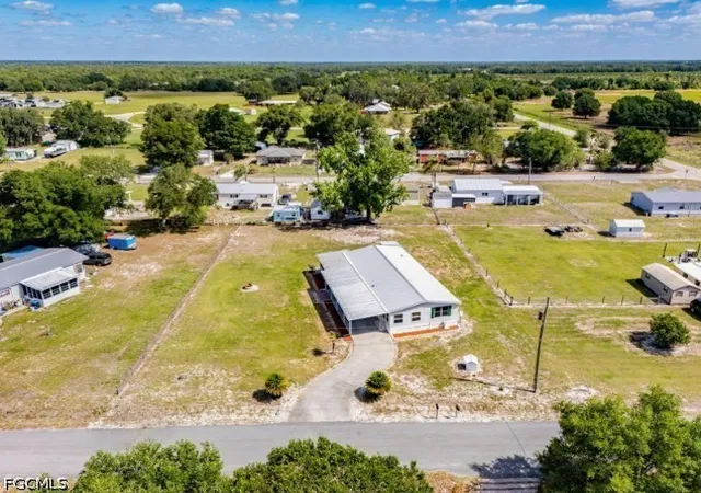 3rd image of 1586 Ne Grapefruit St, Arcadia, FL 34266 | MLS# 2026024799