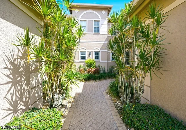 3rd image of 729 Regency Reserve Cir, Naples, FL 34119