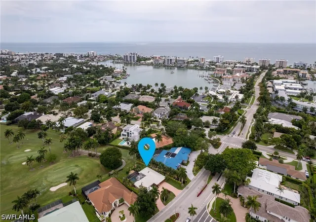 Photo 2 of Single family home for sale at 520 Harbour Dr, Naples, FL 34103 | MLS# 226022282 | Listing updated on 2026-09-29