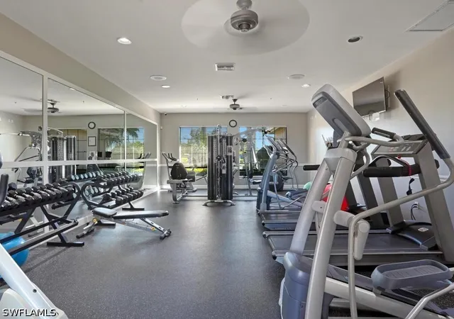 2nd image of 6735 Huntington Lakes Cir, Naples, FL 34119