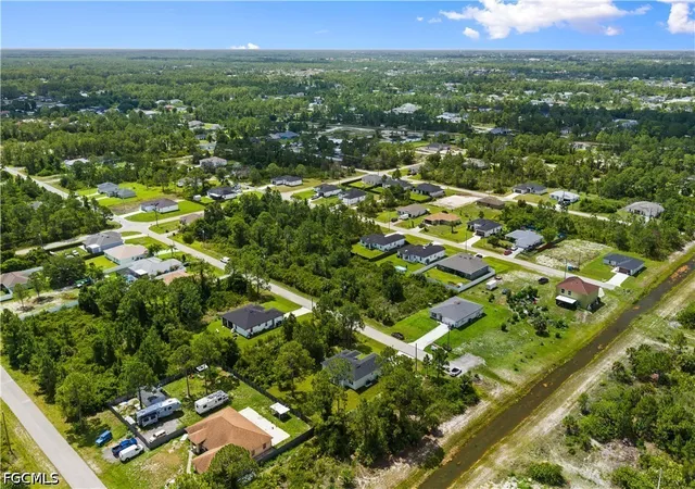 Photo 3 of Single family home for sale at 3014 38th Street W, Lehigh Acres, FL 33971 | MLS# 2026026452 | Listing updated on 2026-09-29