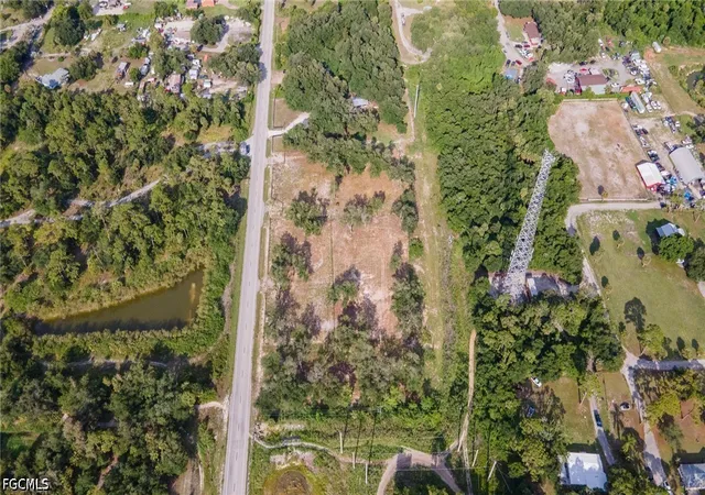 5th image of 6050 Mellow Dr, North Fort Myers, FL 33917 | MLS# 2026026456