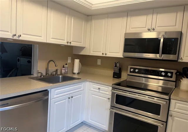 Homes for sale in Fort Myers, FL | 1828 Pine Valley Dr #101, Fort Myers, FL 33907 | MLS# 2026026485