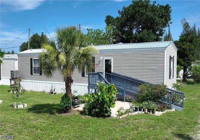 1st image of 4976 Curlew Dr, Saint James City, FL 33956 | MLS# 2026026516