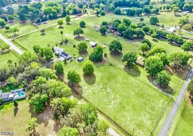 Homes for sale in Weirsdale, FL | 4100 Marion County Rd, Weirsdale, FL 32195 | MLS# 2026026578