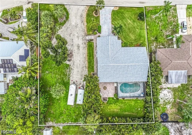 Photo 2 of Sale Pending at 10099 Tropical Dr, Bonita Springs, FL 34135 | MLS# 2026026592 | Listing updated on 2026-07-27