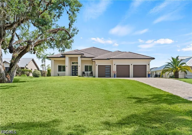 Photo 3 of Single family home for sale at 1311 Riverbend Dr, Labelle, FL 33935 | MLS# 2026026640 | Listing updated on 2026-06-17