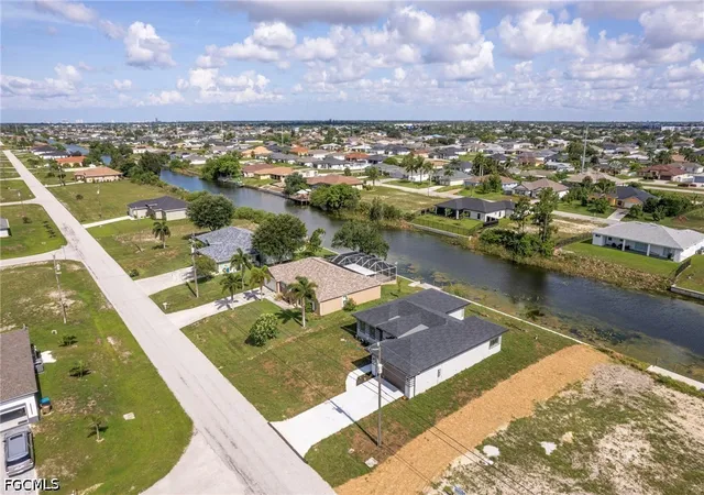 Photo 3 of Single family home for sale at 614 Nw 9th Street, Cape Coral, FL 33993 | MLS# 2025012470 | Listing updated on 2026-08-31
