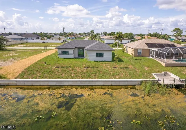 Photo 4 of Single family home for sale at 614 NW 9th Street, Cape Coral, FL 33993 | MLS# 2025012470 | Listing updated on 2026-08-31
