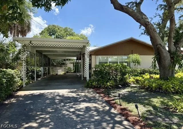 Photo 2 of Single family home for sale at 444 E Osceola Ave, Clewiston, FL 33440 | MLS# 2026026777 | Listing updated on 2026-08-28