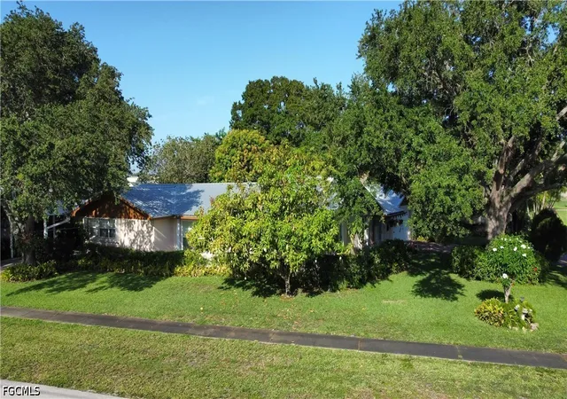 3rd image of 444 E Osceola Ave, Clewiston, FL 33440 | MLS# 2026026777