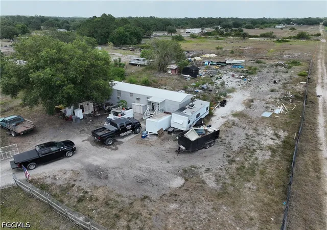 3rd image of 615 N Olivo St, Clewiston, FL 33440 | MLS# 2026026788