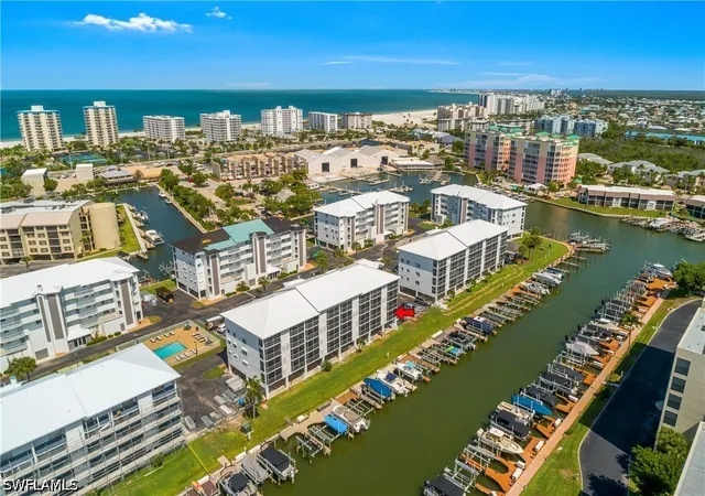 2nd image of 4531 Bay Bch Ln, Fort Myers Beach, FL 33931