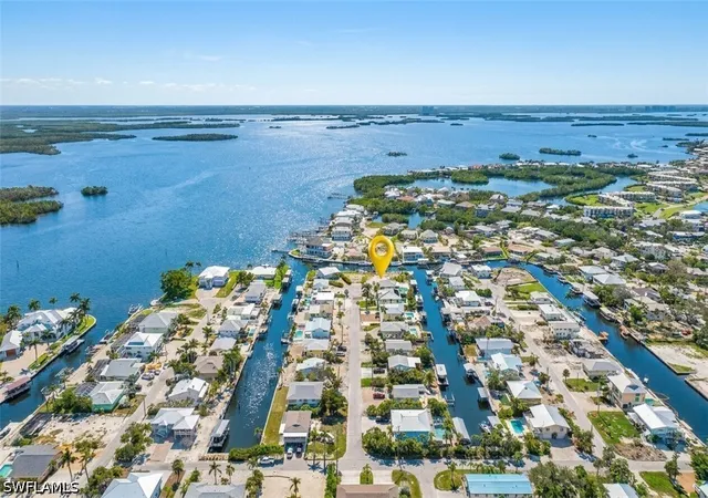 3rd image of 18 Avenida Carita, Fort Myers Beach, FL 33931 | MLS# 226022741