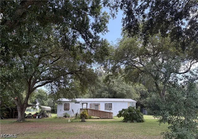 Photo 1 of Manufactured home for sale at 223 Pine Ln, Clewiston, FL 33440 | MLS# 2026026865 | Listing updated on 2026-07-10
