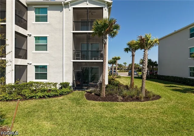 Listing Photo 4 - Condo for sale in building located at 43040 Greenway Blvd, Punta Gorda, FL 33982 - Unit #511
