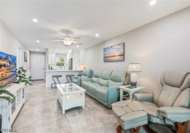 5th image of 16007 Davis Rd #511, Fort Myers, FL 33908 | MLS# 2026026875