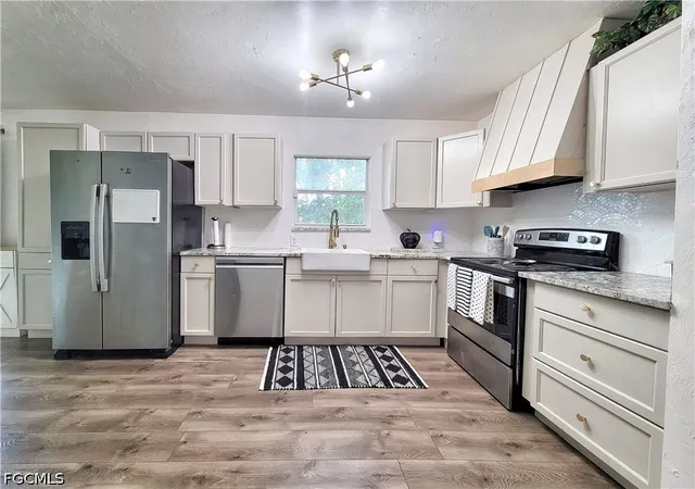 Homes for sale in Gainesville, FL | 2524 Ne 5Th Pl, Gainesville, FL 32641 | MLS# 2026026892