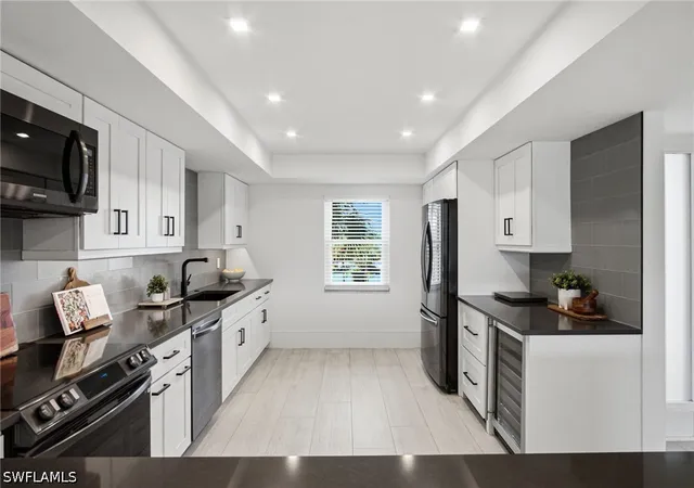 3rd image of 1520 Imperial Golf Crse Blvd, Naples, FL 34110