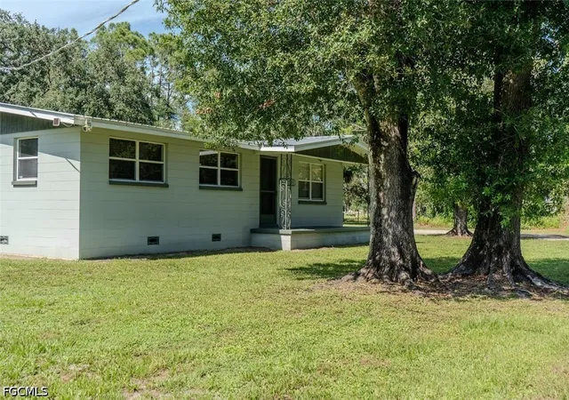 Photo 2 of Single family home for sale at 1270 Nobles Rd, Labelle, FL 33935 | MLS# 2026027028 | Listing updated on 2026-07-09