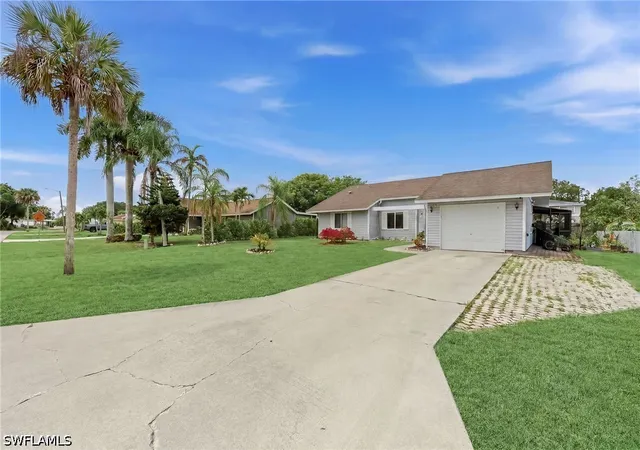 Photo 1 of Single family home for sale at 10333 Sandy Holw Ln, Bonita Springs, FL 34135 | MLS# 226022977 | Listing updated on 2026-07-12