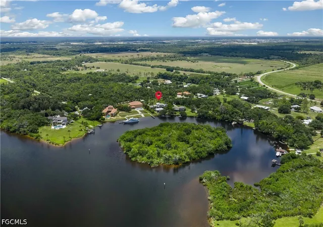 4th image of 18180 N Olga Dr, Alva, FL 33920 | MLS# 2026027107