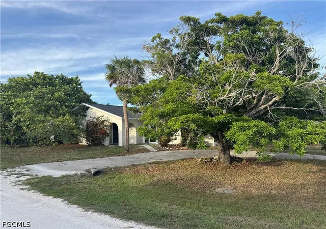 1st image of 1683 Atlanta Plaza Dr, Sanibel, FL 33957 | MLS# 2026027119