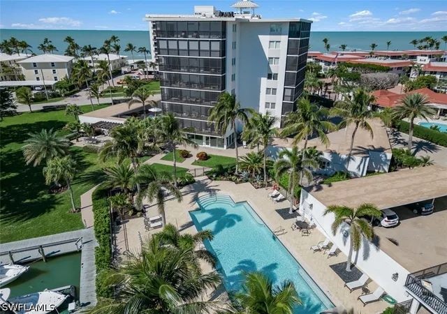 1st image of 2170 Gulf Shore Blvd N #24W, Naples, FL 34102 | MLS# 226023234